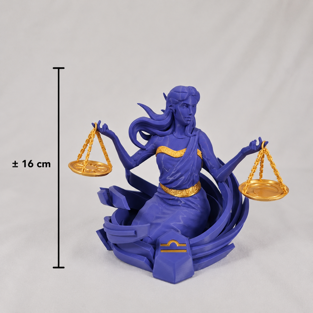 De 3D-geprinte Weegschaal sterrenbeeld figuur met een duidelijke maataanduiding van circa 16 centimeter hoog