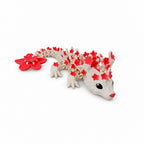 Roze 3D-geprinte cherryblossom baby draak van PLA met rode bloemen op een strakke witte achtergrond.